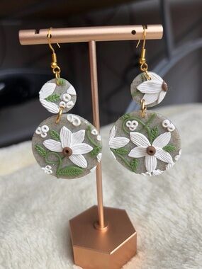 White Floral Dangle Earrings with Gold Hooks